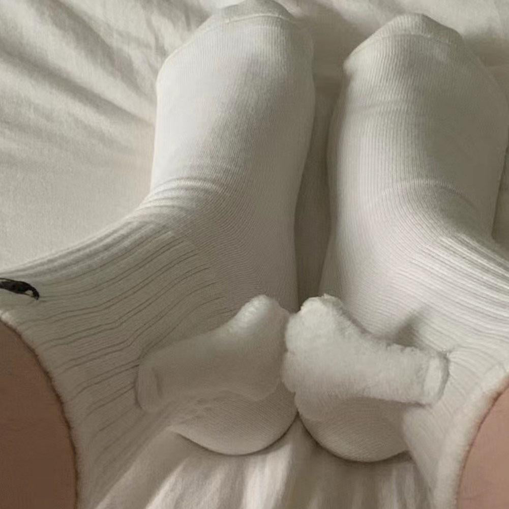 Magnetic Suction Hand in Hand Couple Socks Cartoon Lovely Breathable Comfortable Socks for Women Holding Hands Sock